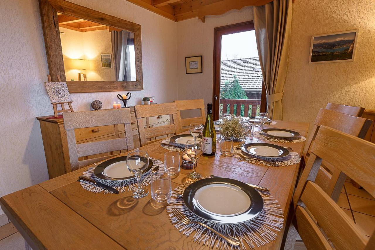 St Jorioz- Cosy Chalet Vue Lac Et Montagnes - Lla Selections By Location Lac Annecy سان جوريوز المظهر الخارجي الصورة