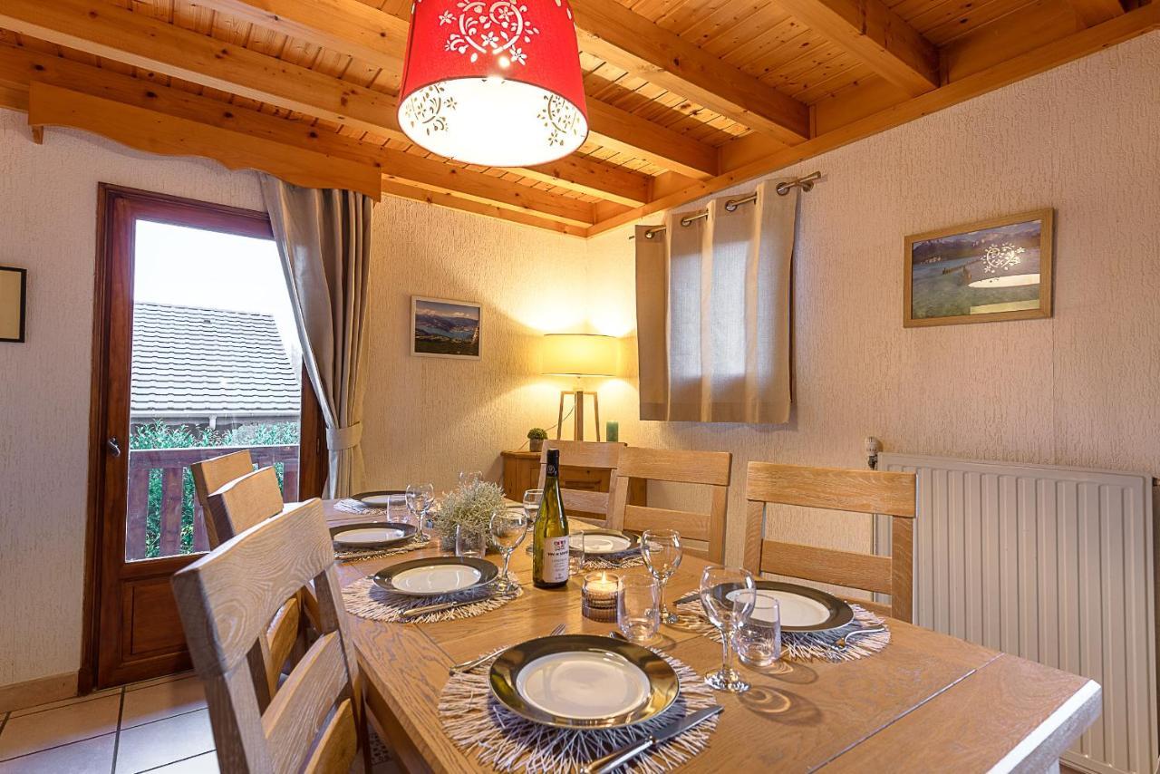 St Jorioz- Cosy Chalet Vue Lac Et Montagnes - Lla Selections By Location Lac Annecy سان جوريوز المظهر الخارجي الصورة